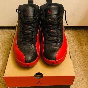 Jordan 12 Flu game size 9.5
